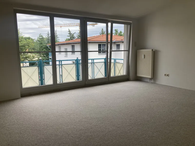 Charmante & moderne 3-Zimmer-Wohnung mit Balkon und Einbauküche — photo 1